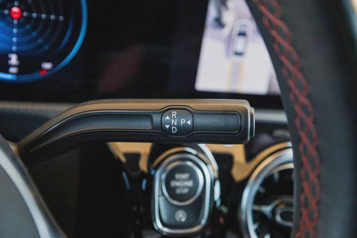 Mercedes-Benz CLA 250-2-2