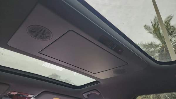 Li Auto L7 Ultra (Black Orange)
