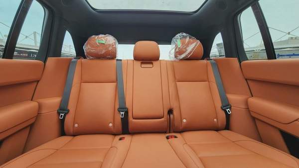 Li Auto L7 Ultra (Black Orange)