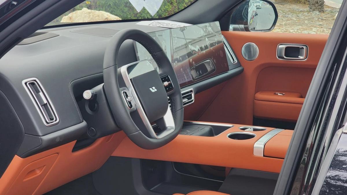 Li Auto L7 Ultra (Black Orange)-6-6