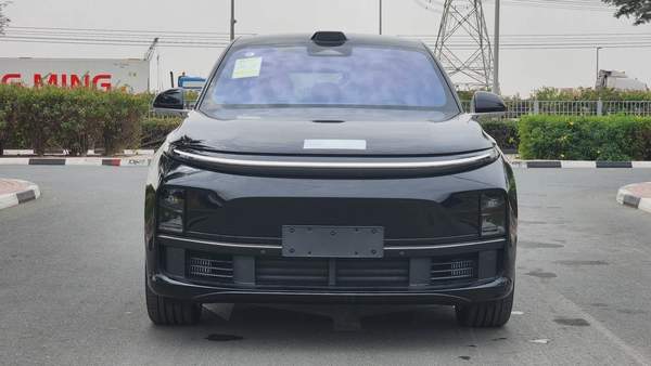 Li Auto L7 Ultra (Black Orange)