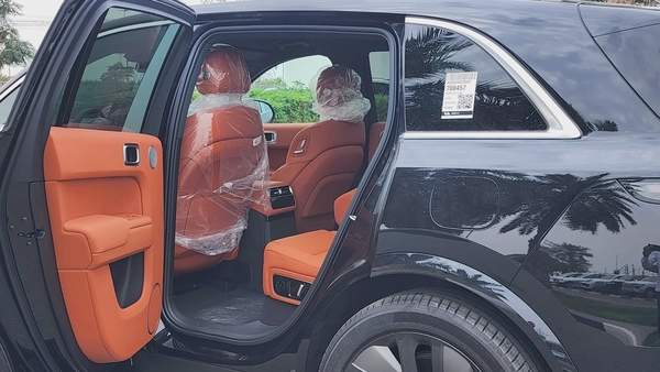 Li Auto L7 Ultra (Black Orange)