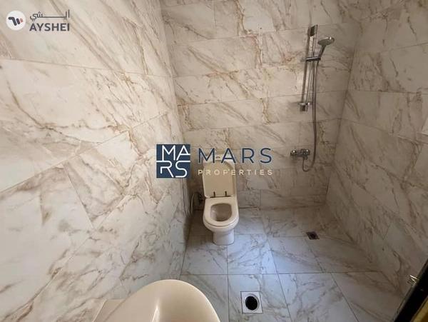 🌟 Luxurious 6-Bedroom Villa with Private Garden in Al Juraina