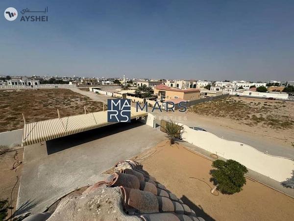 🌟 Luxurious 6-Bedroom Villa with Private Garden in Al Juraina