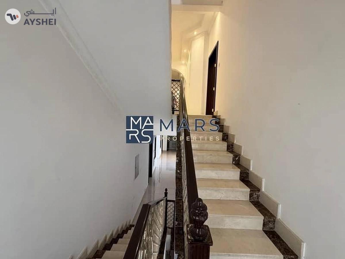 π Luxurious 6-Bedroom Villa with Private Garden in Al Juraina-16-16