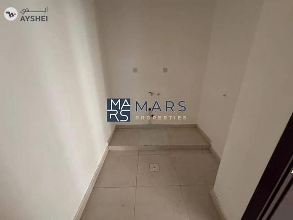 🌟 Luxurious 6-Bedroom Villa with Private Garden in Al Juraina