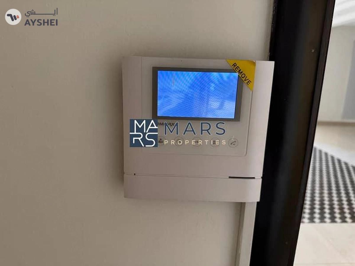 π Luxurious 6-Bedroom Villa with Private Garden in Al Juraina-24-24