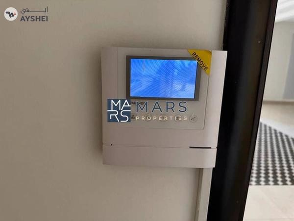 🌟 Luxurious 6-Bedroom Villa with Private Garden in Al Juraina