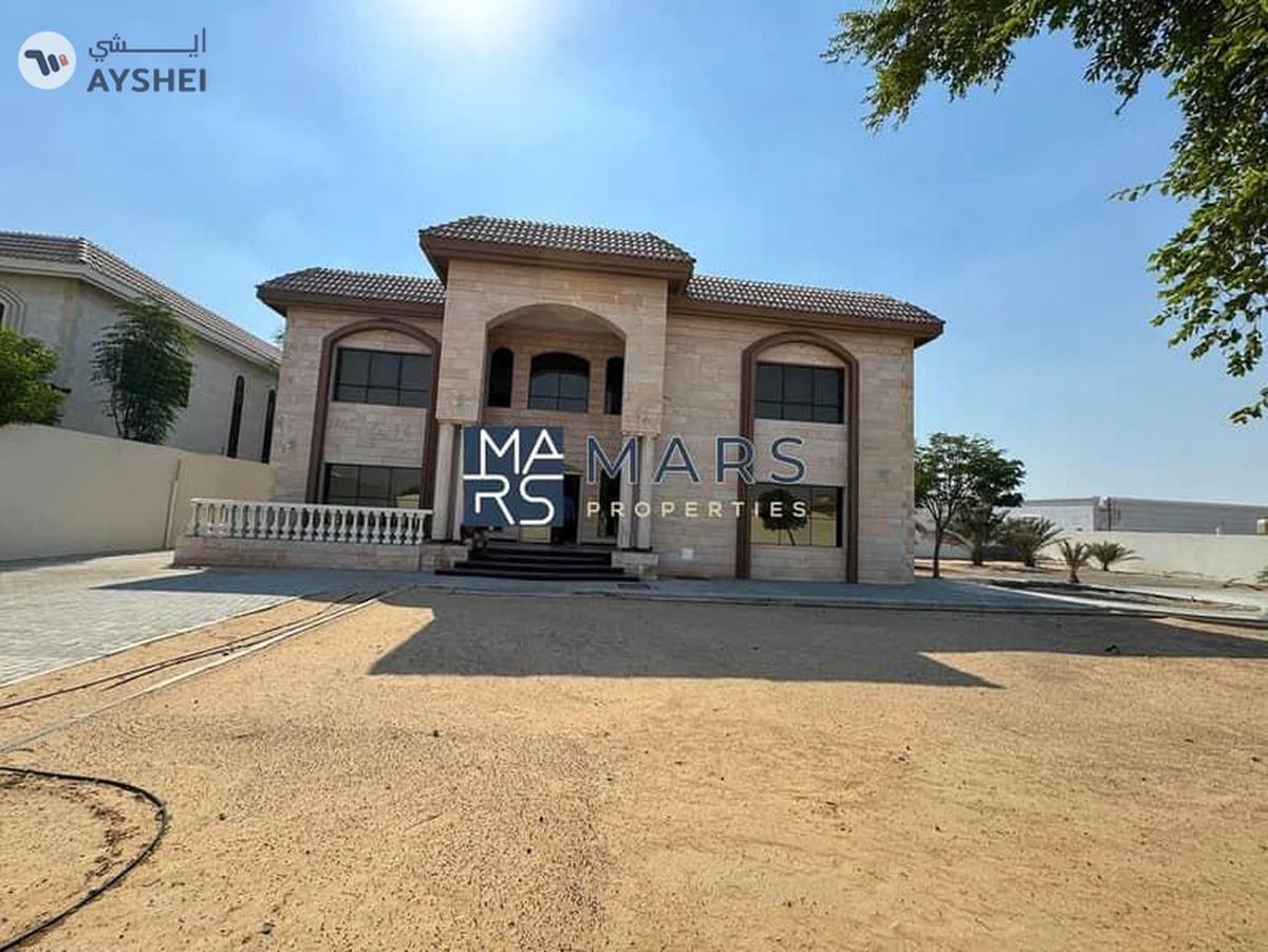 π Luxurious 6-Bedroom Villa with Private Garden in Al Juraina-1-1