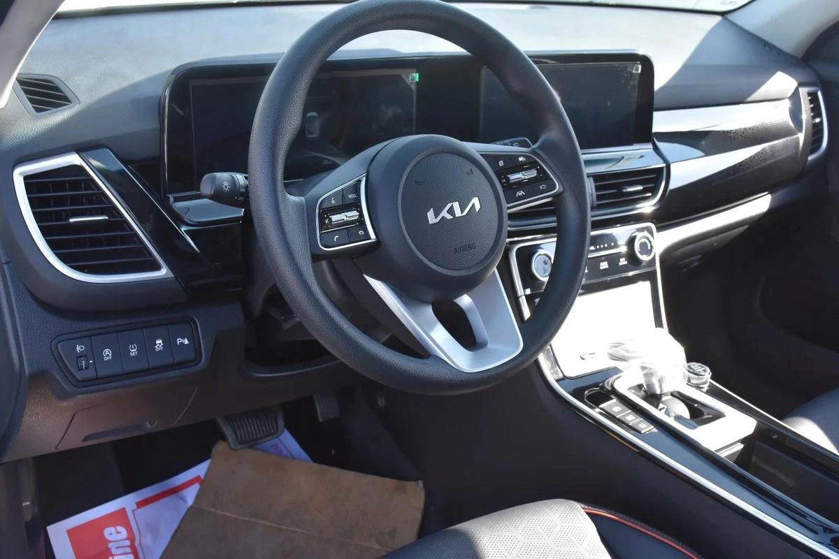 KIA SELTOS 2025 | WHITE-16-16