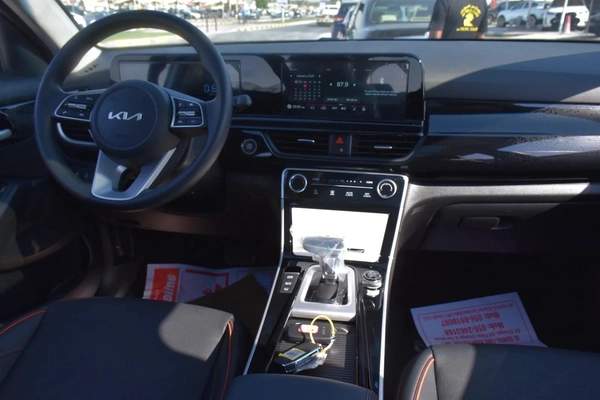 KIA SELTOS 2025 | WHITE