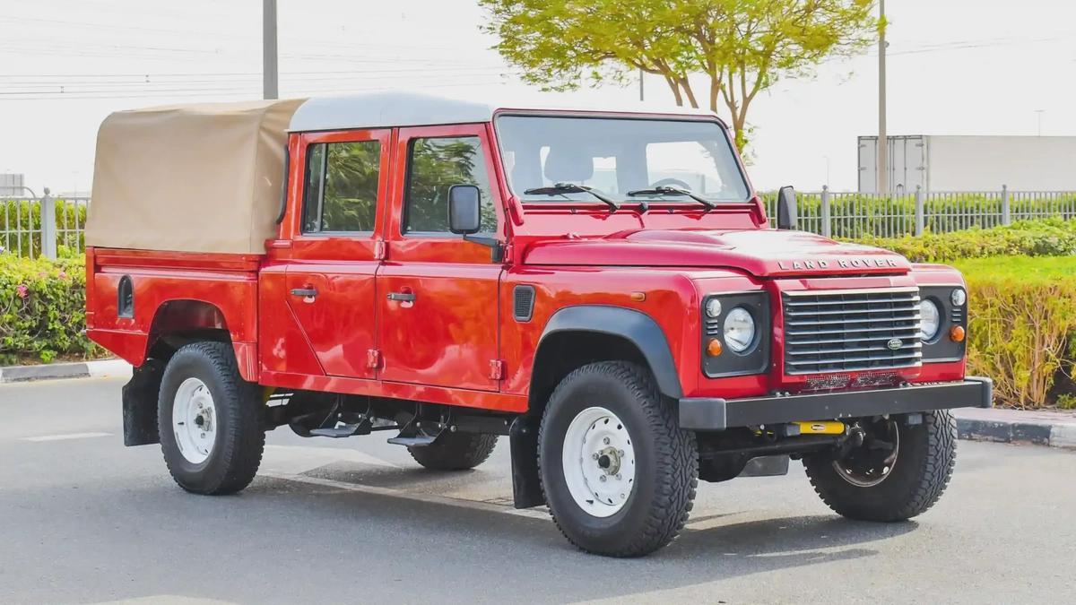 2016 Land Rover Defender 130 Soft Top (Red)-0-0
