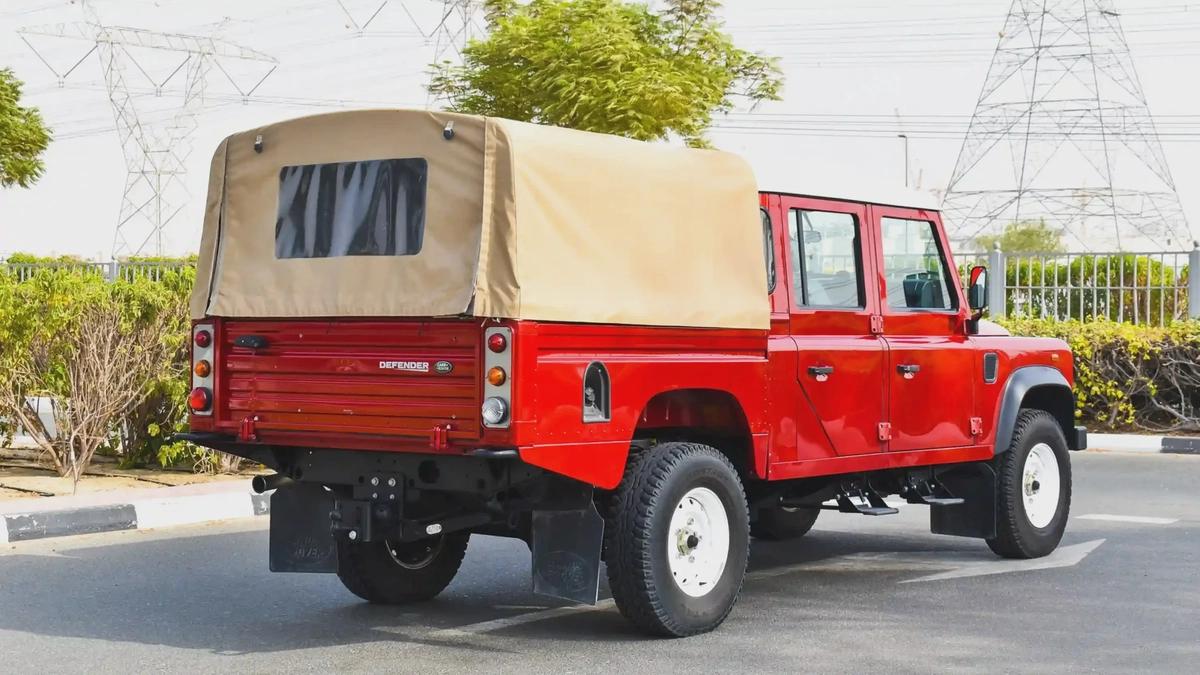 2016 Land Rover Defender 130 Soft Top (Red)-15-15