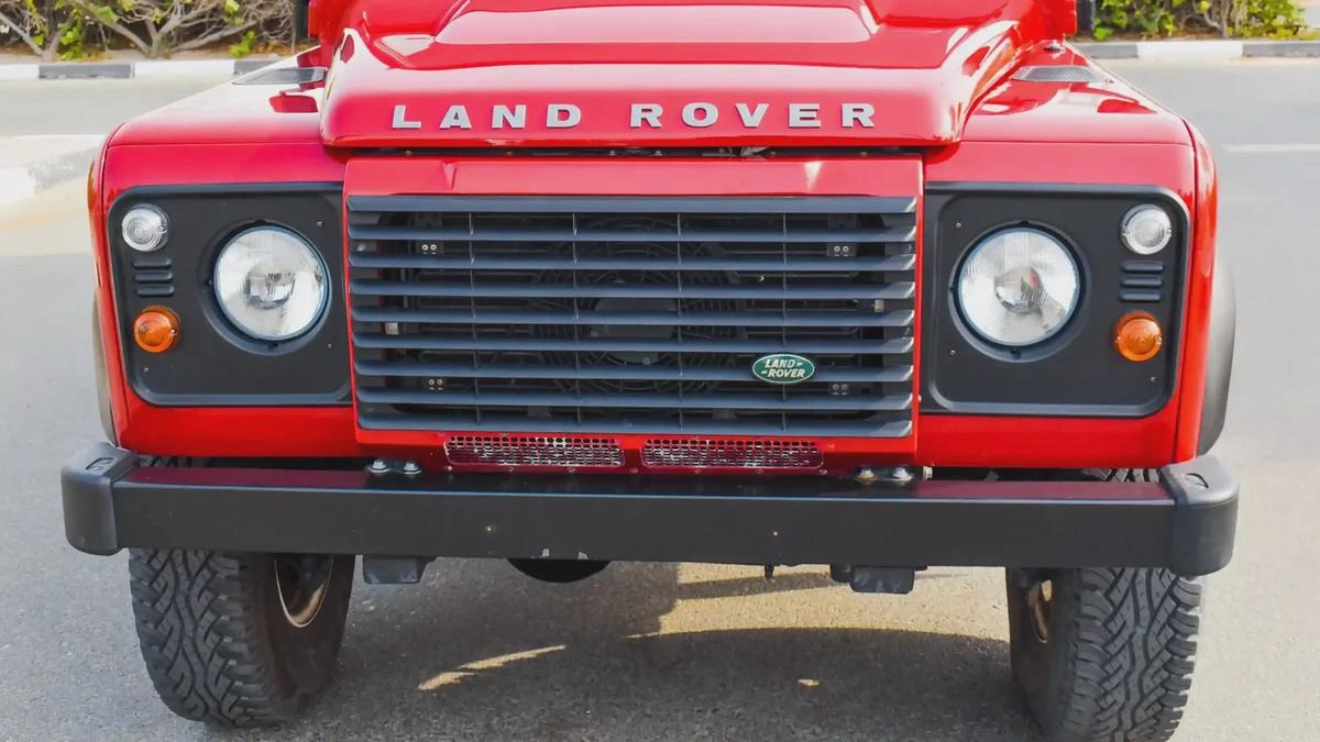2016 Land Rover Defender 130 Soft Top (Red)-7-7