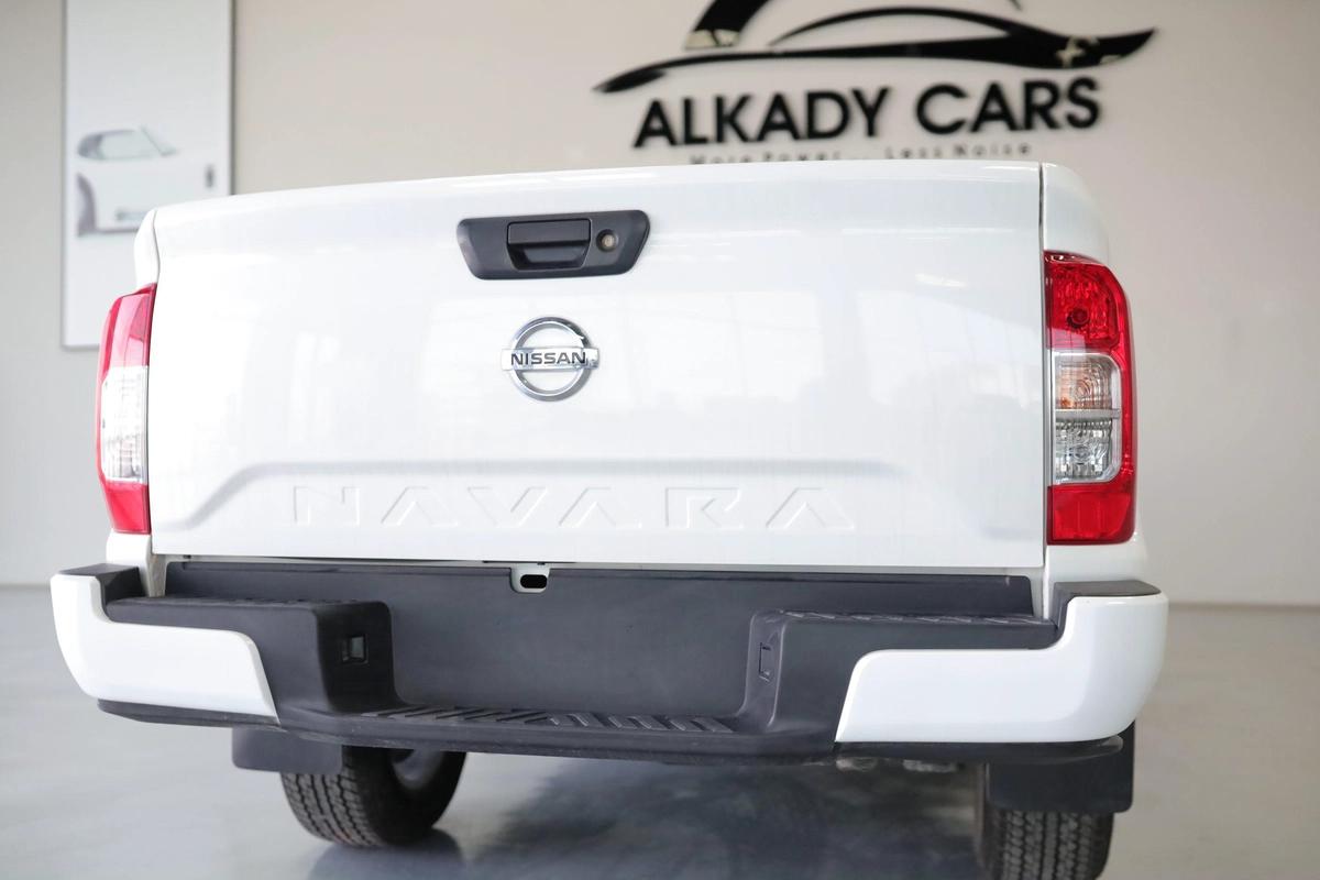 NISSAN NAVARA 2.5 PETROL SE 4X2 MT DC PLUS-12-12