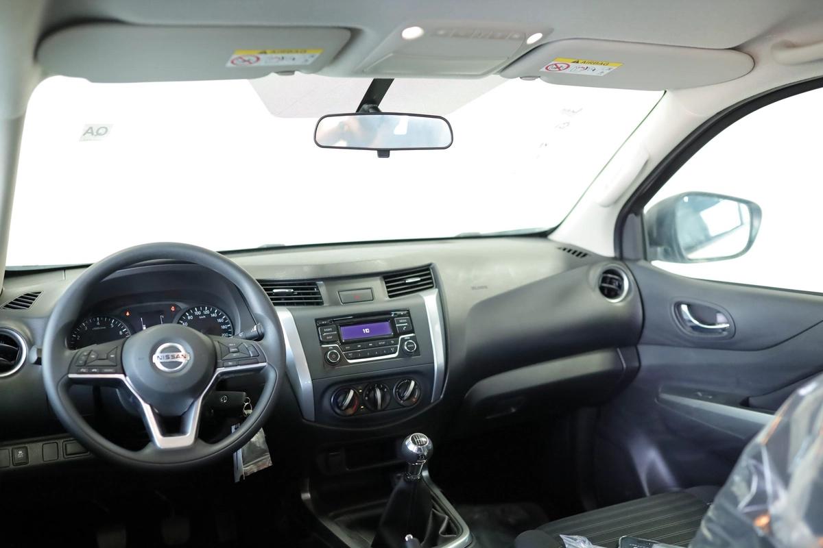 NISSAN NAVARA 2.5 PETROL SE 4X2 MT DC PLUS-22-22