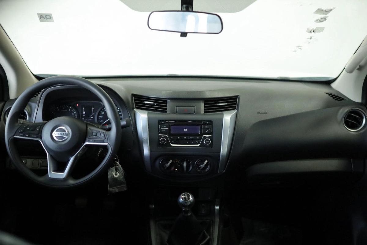 NISSAN NAVARA 2.5 PETROL SE 4X2 MT DC PLUS-19-19