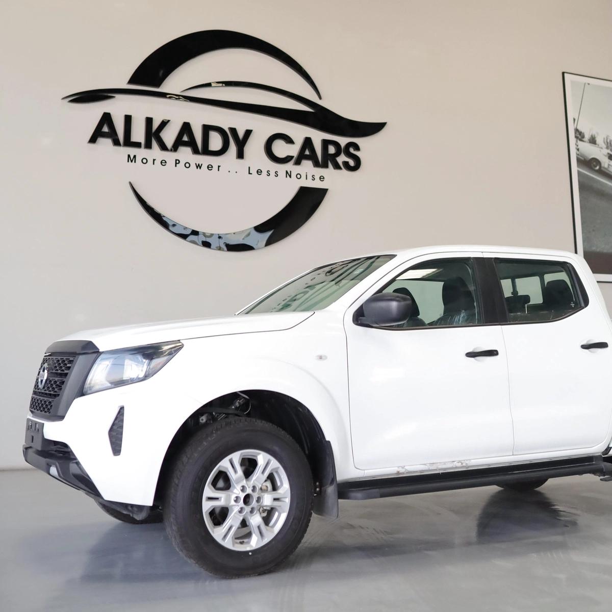 NISSAN NAVARA 2.5 PETROL SE 4X2 MT DC PLUS-23-23