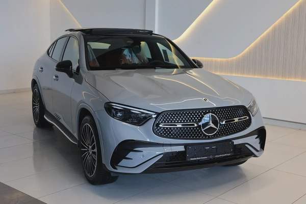 MERCEDES-BENZ -GLC COUPE -GLC200-4MATIC-0KM-2026-GCC SPECS-UNDER WARRANTY (Available 3 colors)