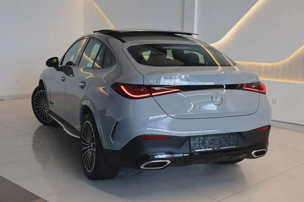 MERCEDES-BENZ -GLC COUPE -GLC200-4MATIC-0KM-2026-GCC SPECS-UNDER WARRANTY (Available 3 colors)