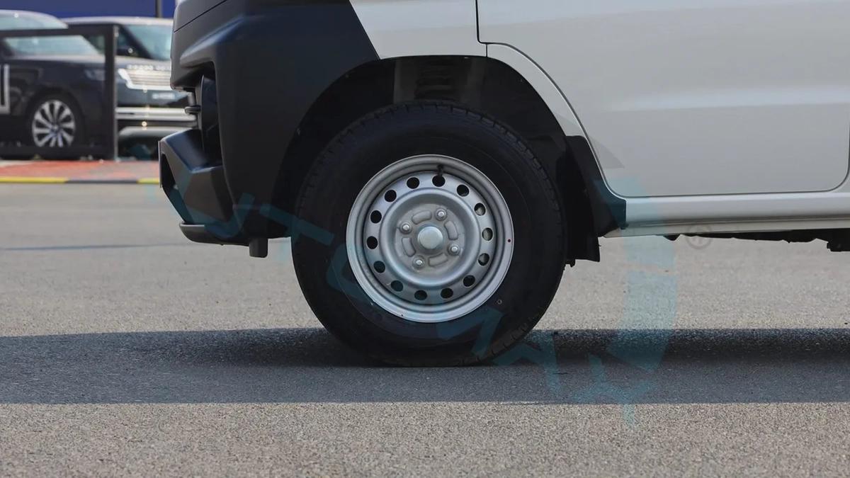 2025 CMC Veryca Panel Van 1.5L RWD GCC 0Km With 3 Years Or 100,000 Km Warranty-19-19