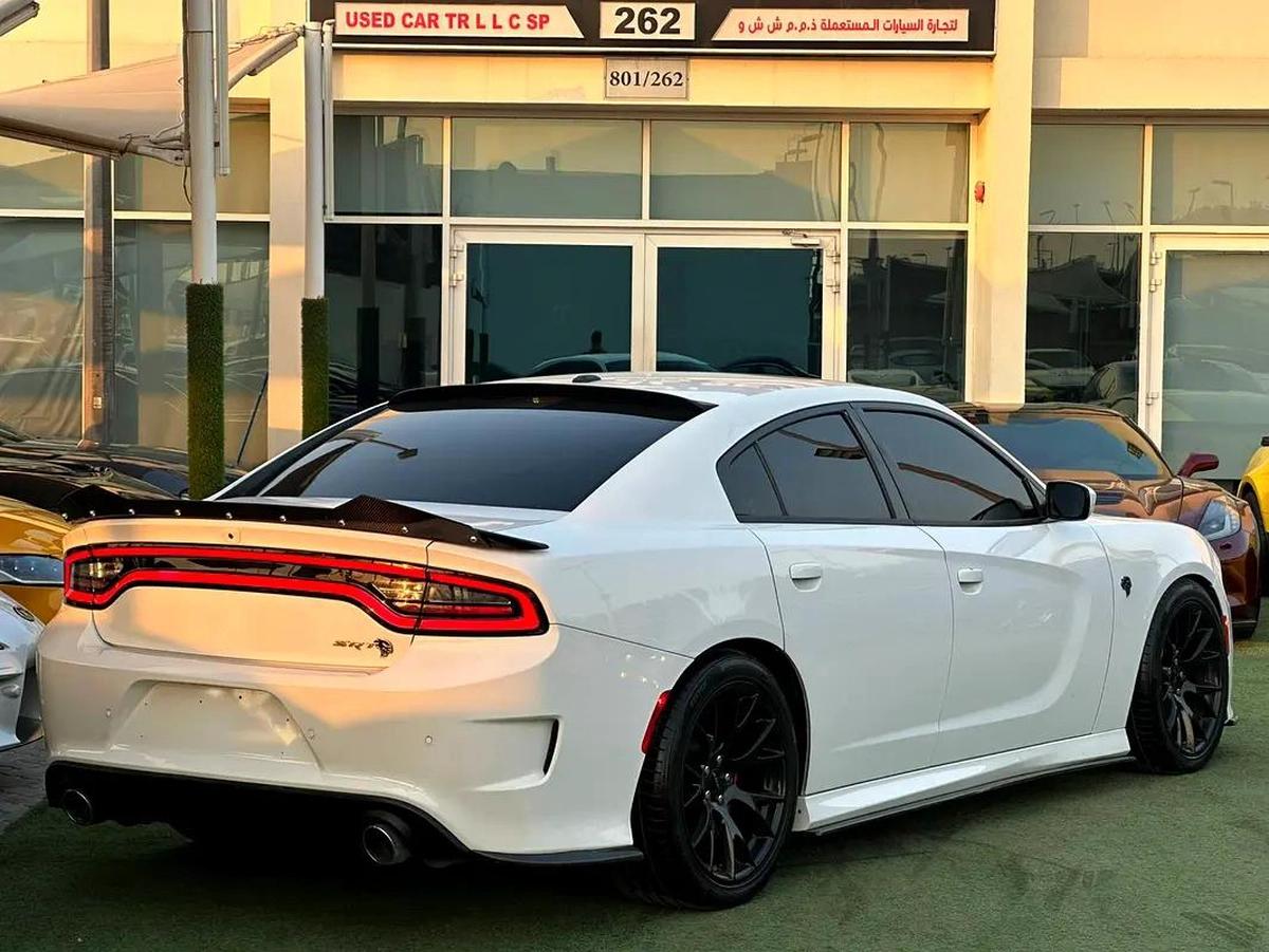 DODGE CHARGER HELLCAT SRT GCC 2017 Original paint perfect condition zero accidents-10-10