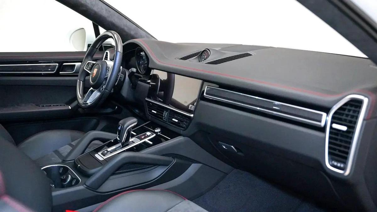 UAEs Very Best Example | 2 Years Free Servicing | AED 5,900 Per Month-2-2