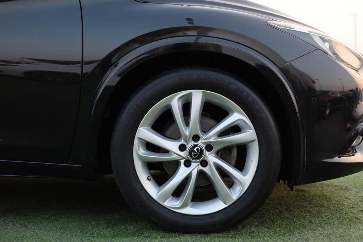 Used Infiniti QX30 2.0T AWD Base 2019-3-3