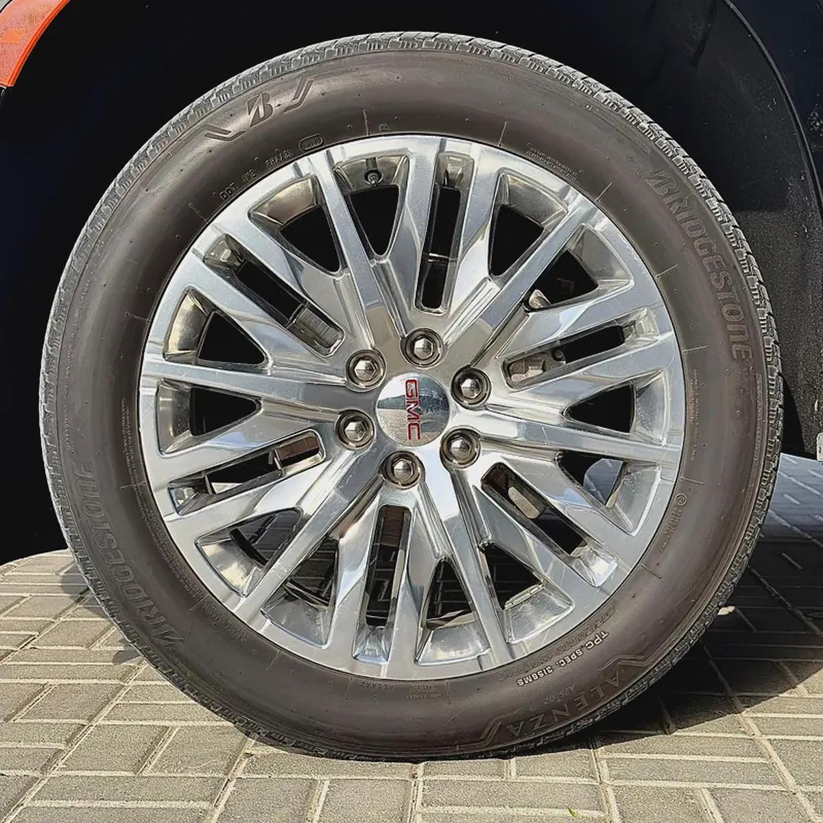 2023 GMC Yukon Denali-15-15