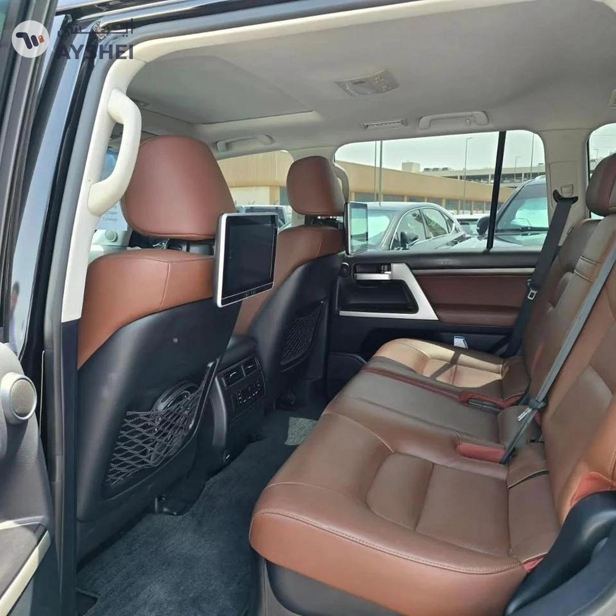 Toyota Land Cruiser TOYOTA LANDCRUISER VXR V8 5.7-3-3