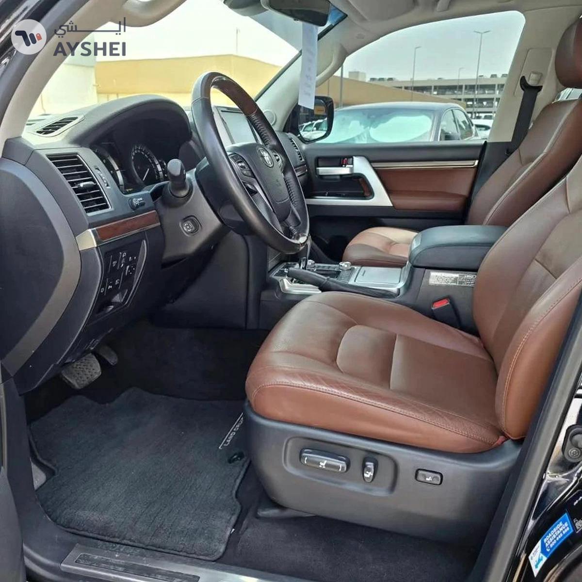 Toyota Land Cruiser TOYOTA LANDCRUISER VXR V8 5.7-6-6