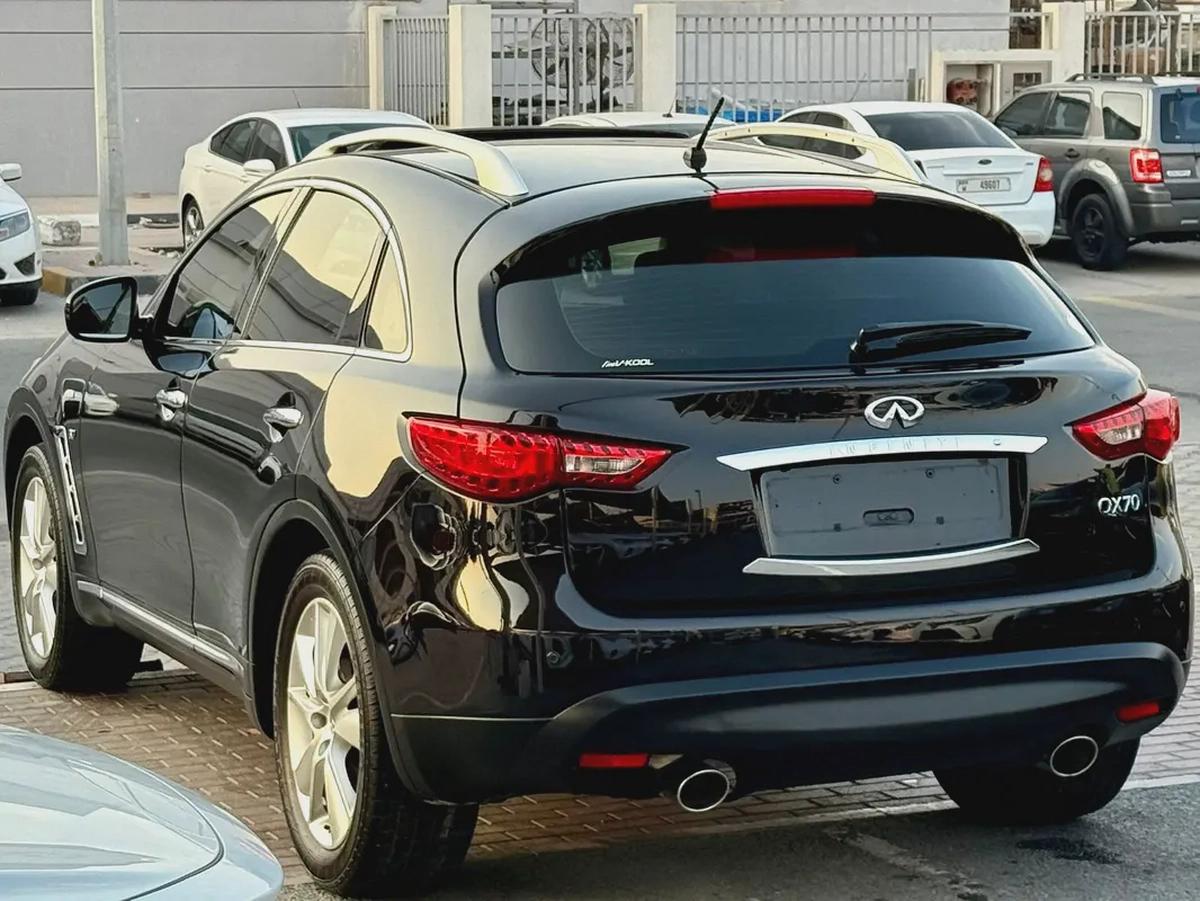 Infiniti QX70 - 2018 Gulf Specs, Full Option, Accident-Free-4-4