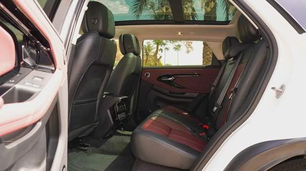 RANGE ROVER EVOQUE SE P250 DYNAMIC 2025!! FIVE YEARS WARRANTY!! THREE YEARS SERVICE CONTRACT