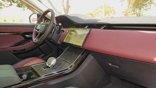 RANGE ROVER EVOQUE SE P250 DYNAMIC 2025!! FIVE YEARS WARRANTY!! THREE YEARS SERVICE CONTRACT