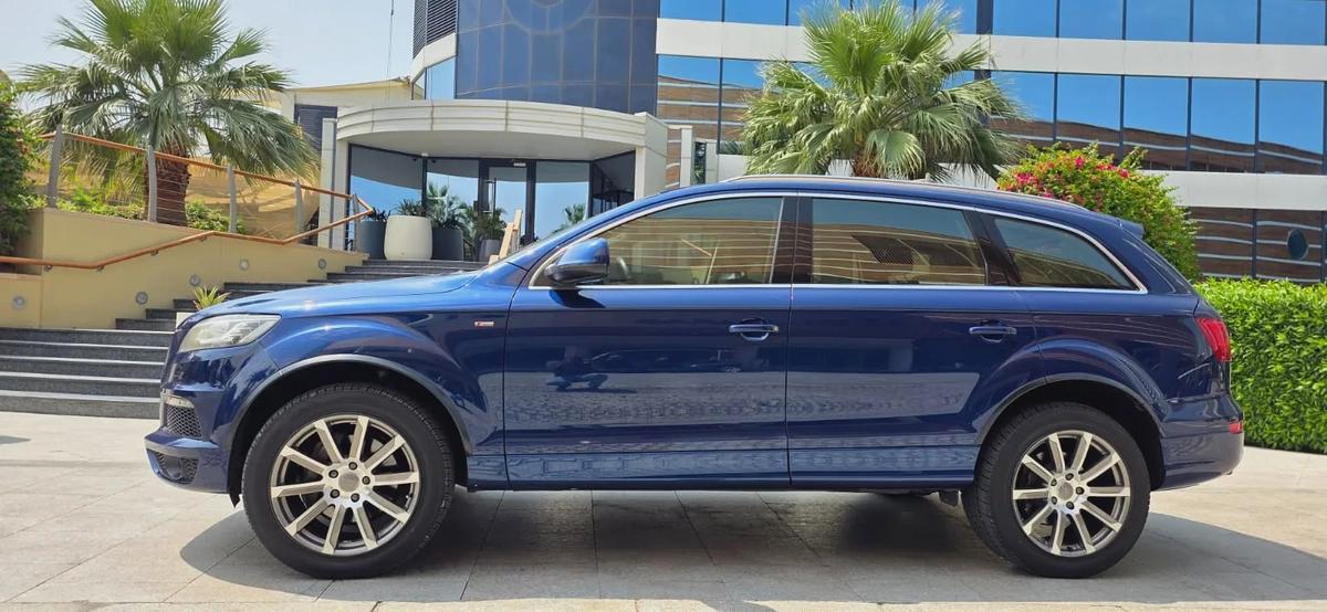 2015 Audi Q7 S line-Excellent Condition-Less Kilometer Driven-3-3
