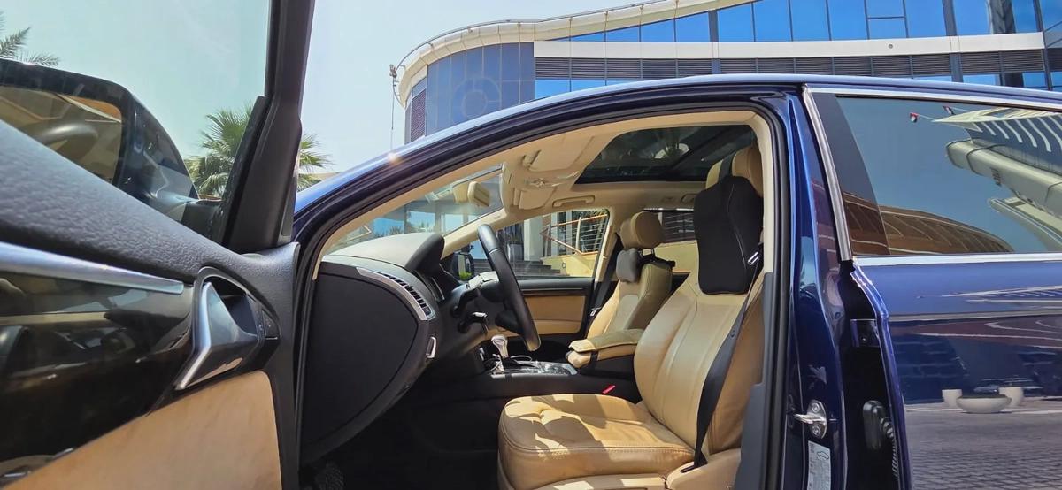2015 Audi Q7 S line-Excellent Condition-Less Kilometer Driven-10-10