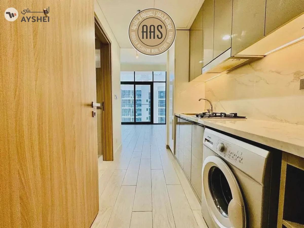 Best layout •• kitchen appliances •• chiller free •• spacious unit-5-5