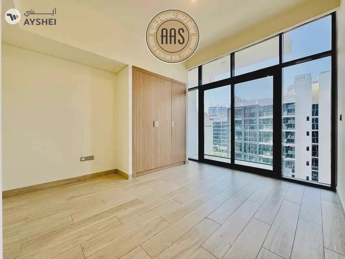 Best layout •• kitchen appliances •• chiller free •• spacious unit-8-8