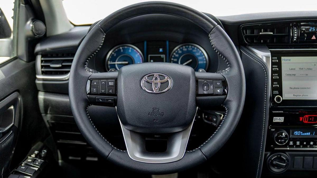 Toyota Fortuner Toyota Fortuner 2.4L Diesel 4X4 MY2025-17-17