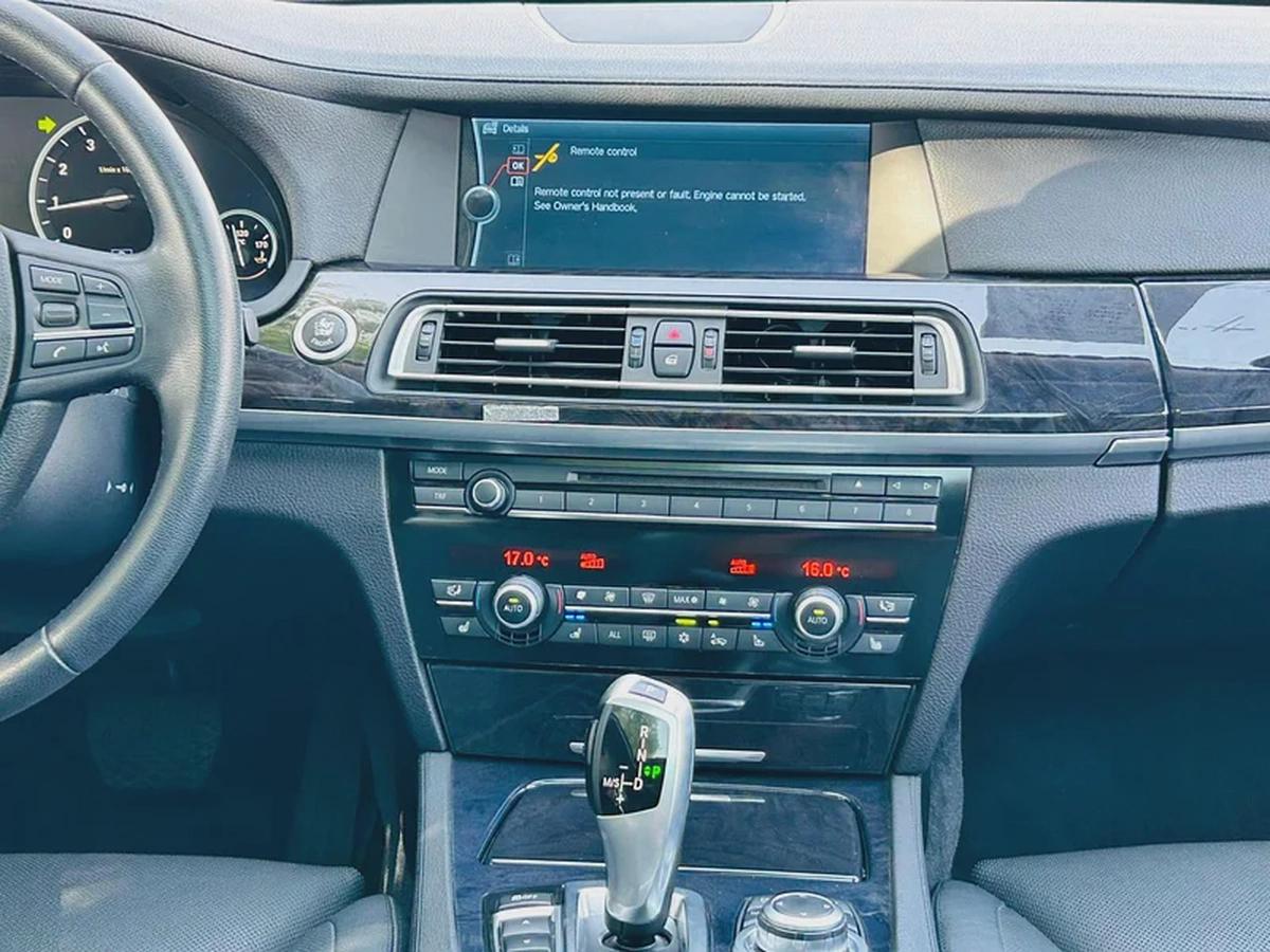 BMW 750I | 2010 | ONLY : 110417 KM | CLEAN TITLE | JAPAN IMPORT-16-16