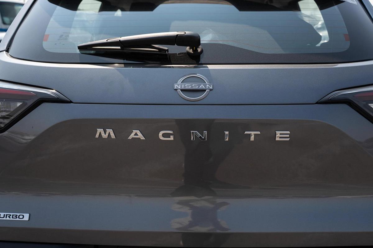 Nissan Magnite SL-19-19
