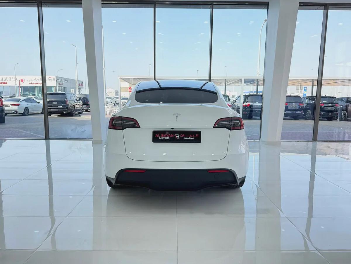 تسلا موديل واي ستاندرد ابيض / اسود 2023 Tesla Model Y Standard - GCC Specs - Excellent Condition-5-5