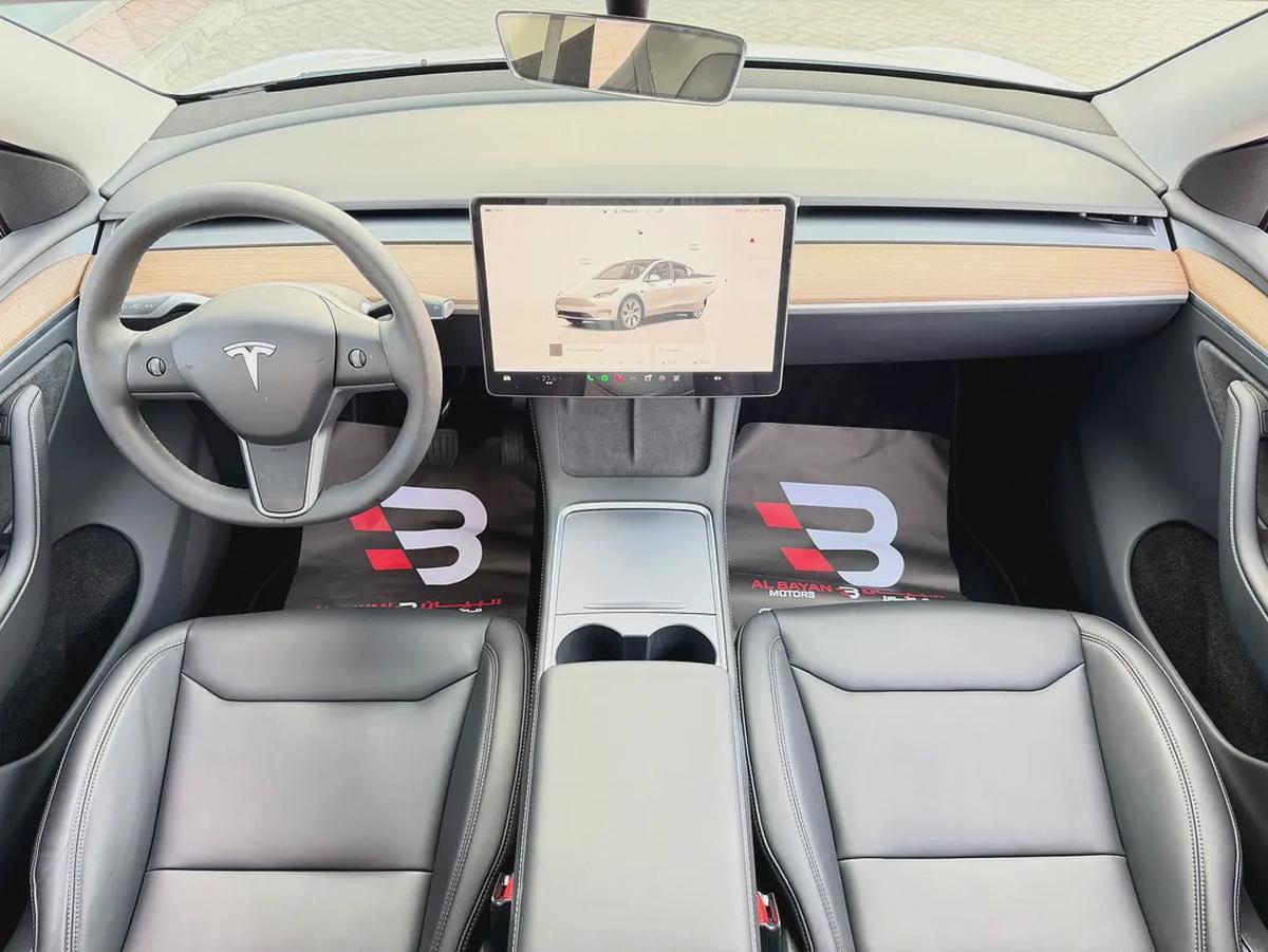 تسلا موديل واي ستاندرد ابيض / اسود 2023 Tesla Model Y Standard - GCC Specs - Excellent Condition-8-8
