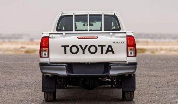 Toyota Hilux 2.4L Diesel V4 MT P.Window MY2025