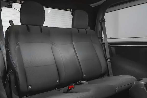 2,461 AED / 60 months | 0% DP | 2022 Jeep Wrangler Sport / Full Jeep Service History