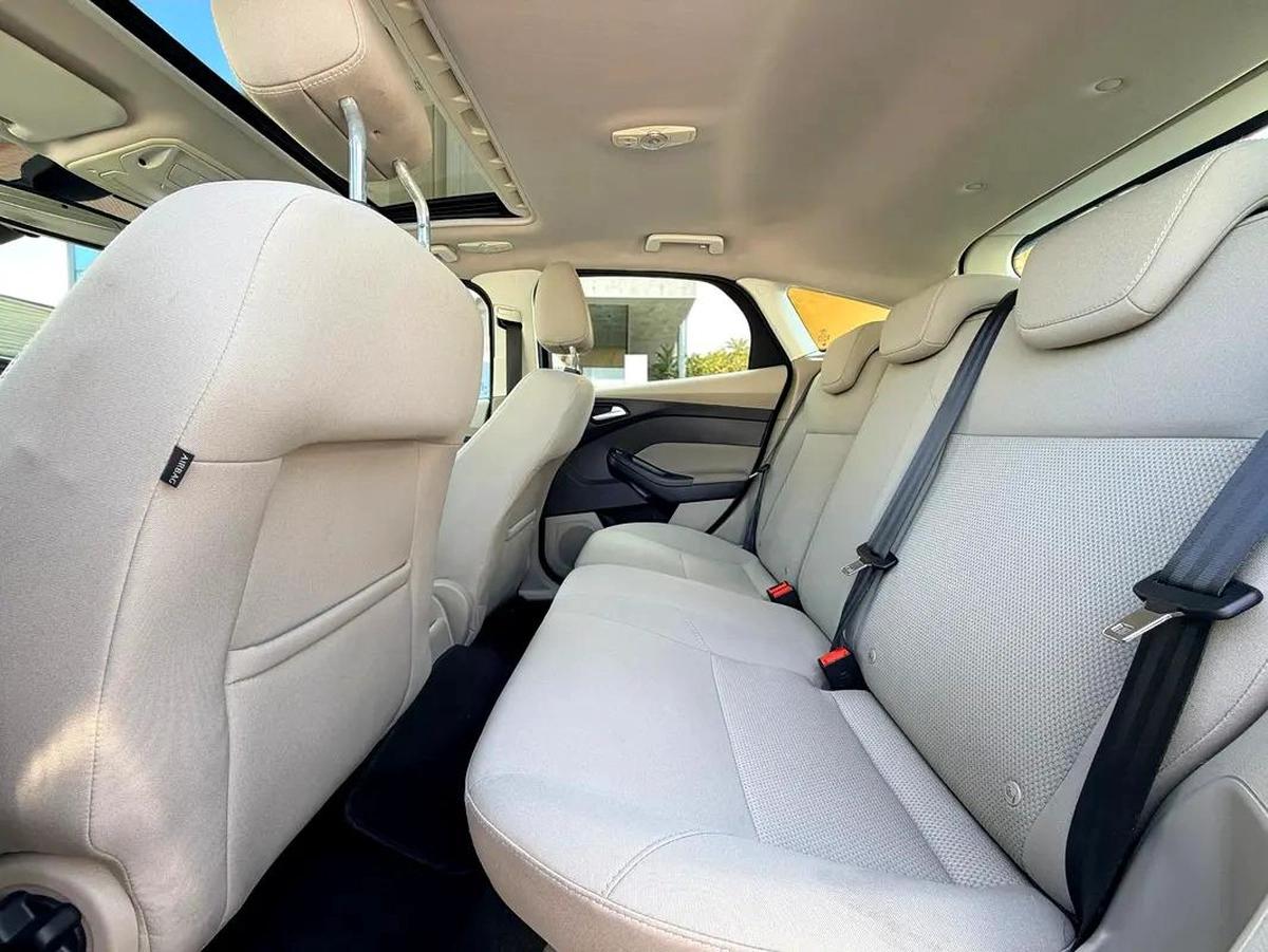 AED 530 P.M | 0% DOWN PAYMENT | FORD FOCUS 1.5L A/T ECOBOOST | 2017 | GCC SPECS-7-7