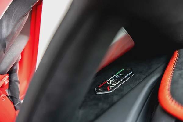 2019 LAMBORGHINI AVENTADOR SVJ