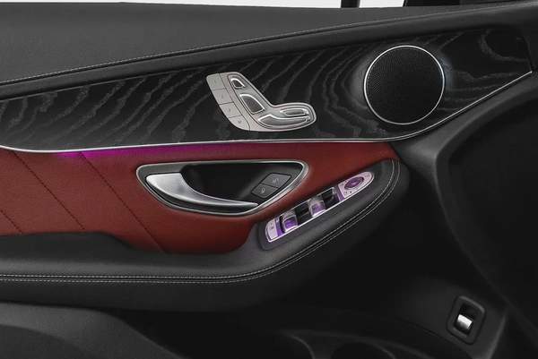 3,166 AED / 60 months | 0% DP | 2021 Mercedes-Benz GLC 200