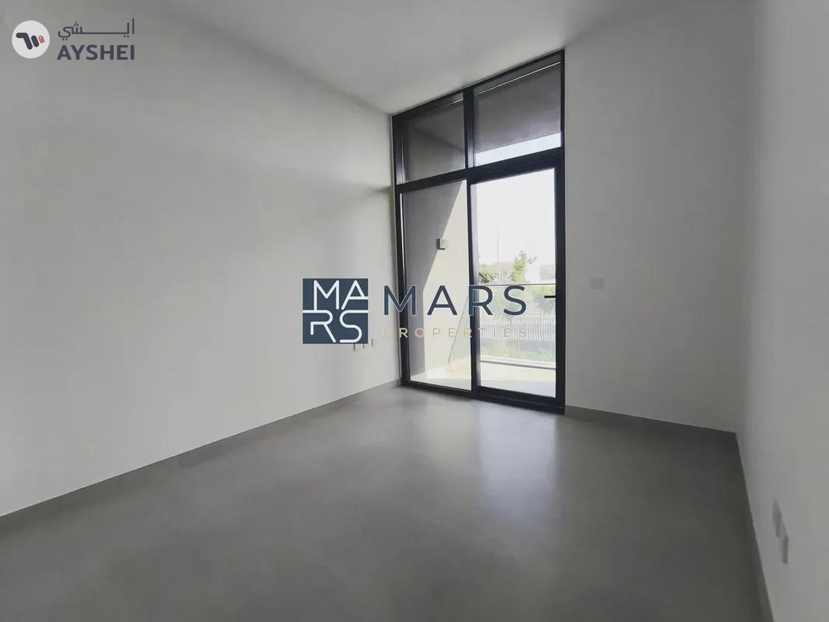 BRAND NEW SINGLE ROW END UNIT 3BHK BIGGEST LAYOUT-15-15