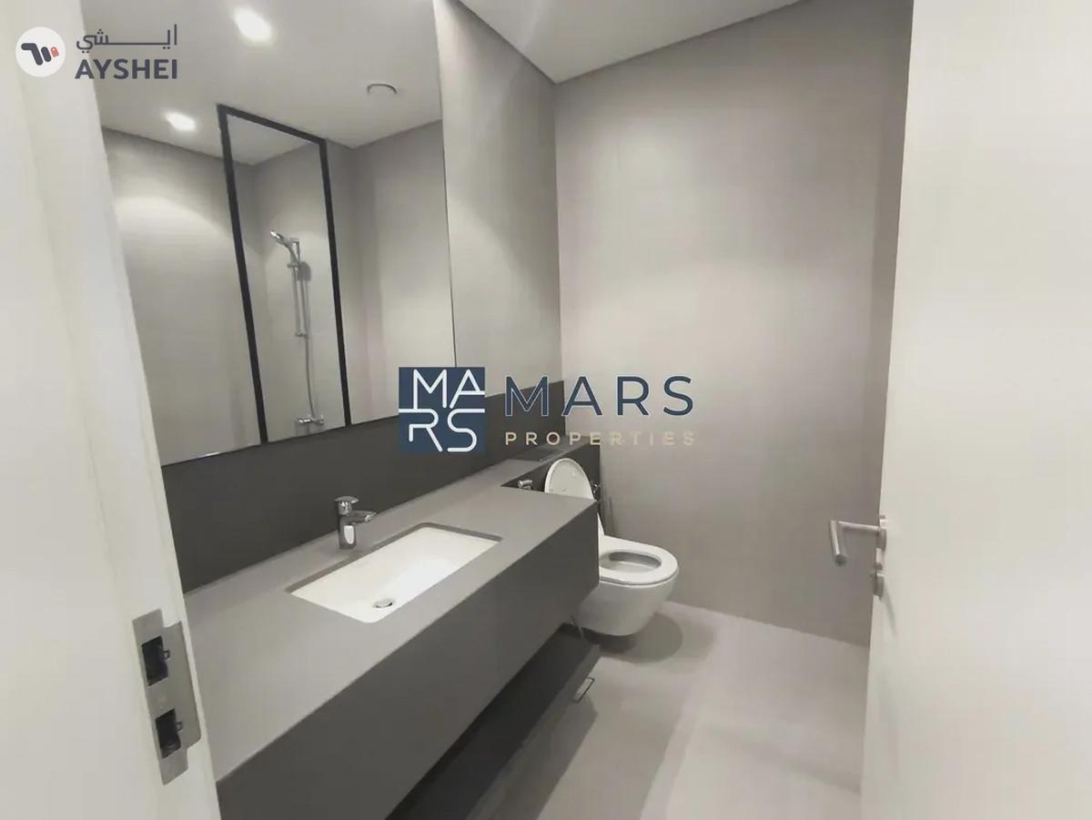 BRAND NEW SINGLE ROW END UNIT 3BHK BIGGEST LAYOUT-18-18